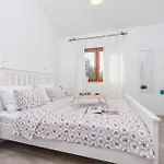 Ferienhaus In 31210 *