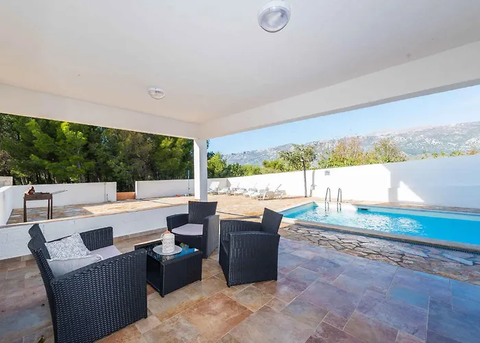 In 31210 Holiday home Jasenice (Zadar)