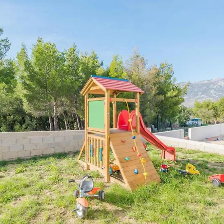In 31210 Сasa de vacaciones Jasenice (Zadar)